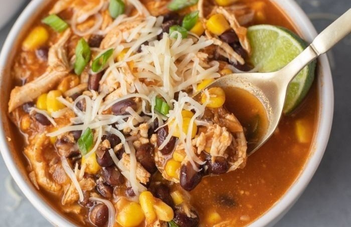 Effortless 7-Can Chicken Taco Soup: Your New Weeknight Go-To!