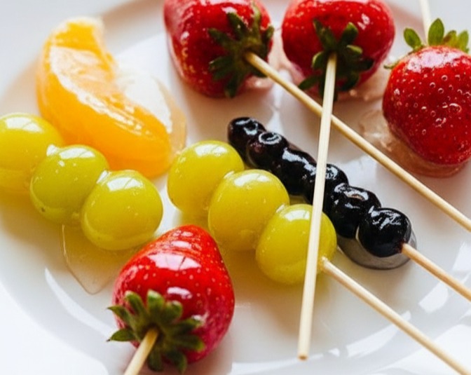 Easy Delicious Homemade Crunchy Fruit Tanghulu Snack serving